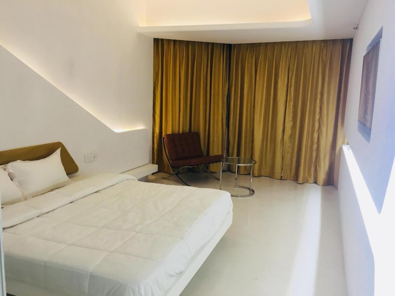 Ramaya Hotel Rohtak Exterior foto