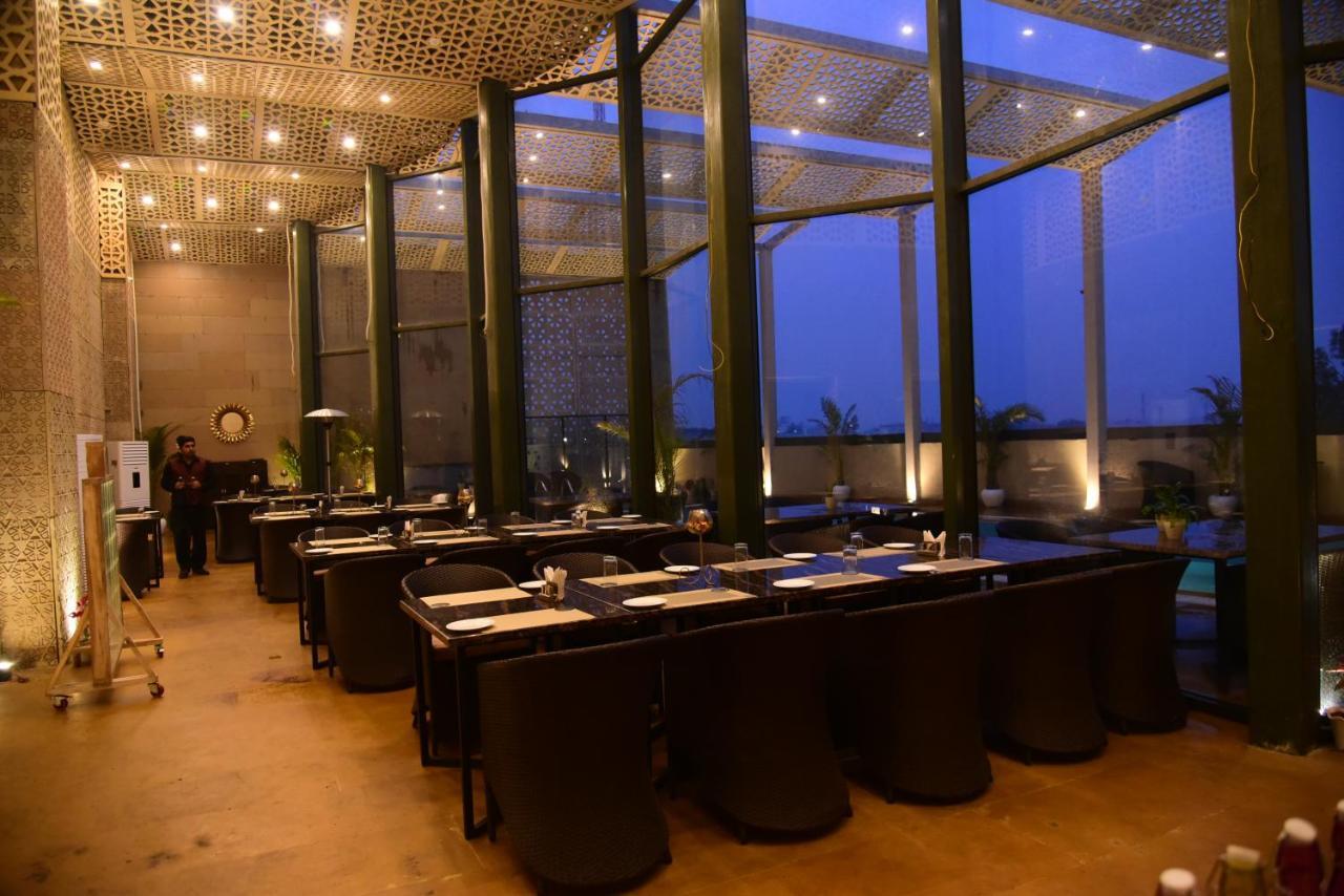 Ramaya Hotel Rohtak Exterior foto